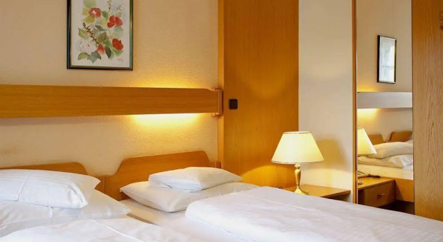 Pfeifer Kirchenwirt, Prenota Hotel Mariatrost Graz