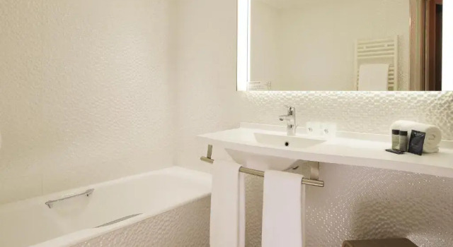 Двухместный номер Prestige Oceania Paris Roissy CDG