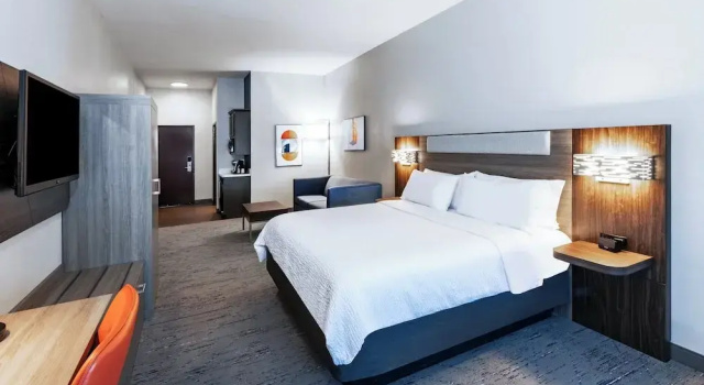Двухместный люкс Holiday Inn Express Hotel & Suites Dumas by IHG