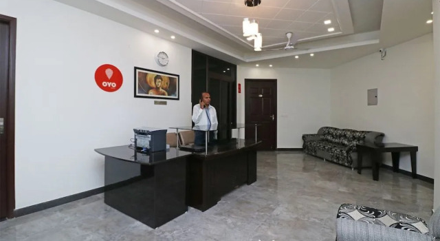 Oyo 9977 Jagat Residency, Rezervovat Hotel Rājpur Uttarakhand