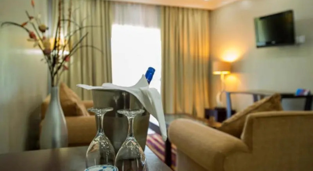 Двухместный номер Standard с балконом и с видом на сад Azambezi River Lodge