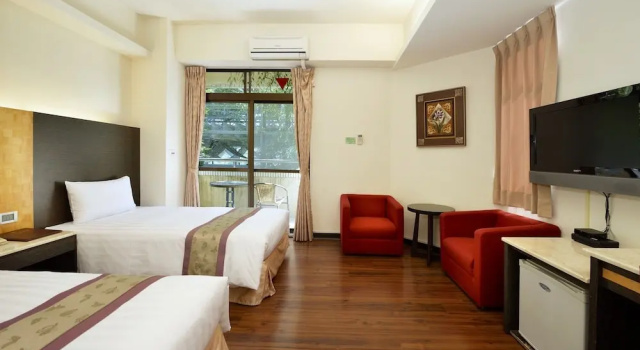 Номер Economy Sun Moon Lake Teachers Hostel