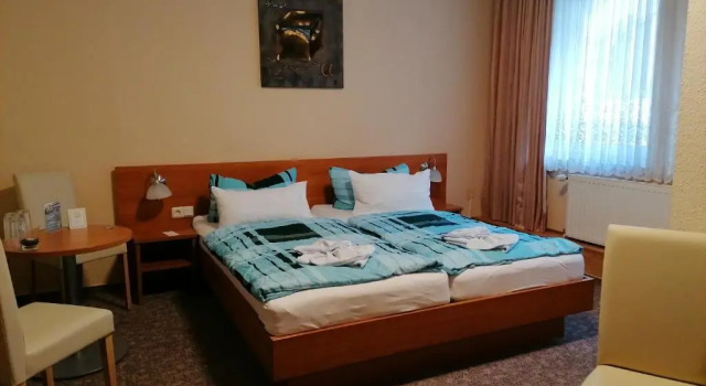 Четырёхместный номер Standard Hotel Garni zum Goldenen Ring