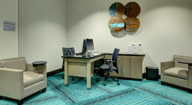 Hampton Inn & Suites Roanoke-Downtown