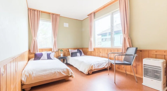 Двухместный номер Economy с видом на горы Freeride Backpackers Lodge Niseko