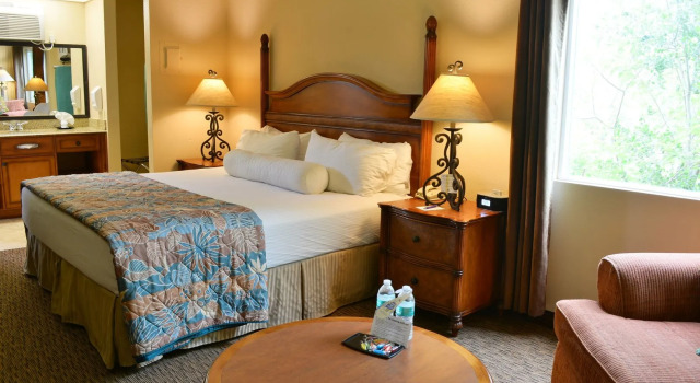 Casa Ojai Inn, Забронировать Отель Охай Central Coast California, рядом с Арт-центр в г. Охай