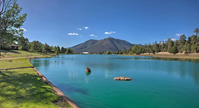 Апартаменты Flagstaff Condo < 1 Mi to Golfing & Hiking!