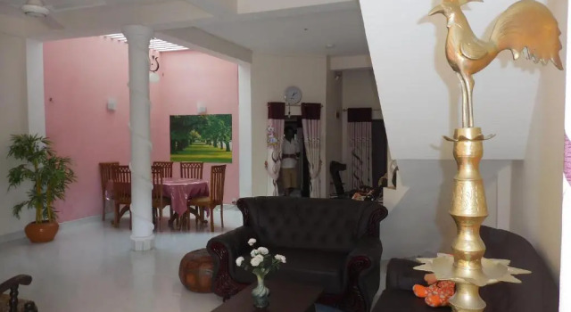 Diyawara Home Stay, Забронировать Отель Анурадхапура округ Анурадхапура