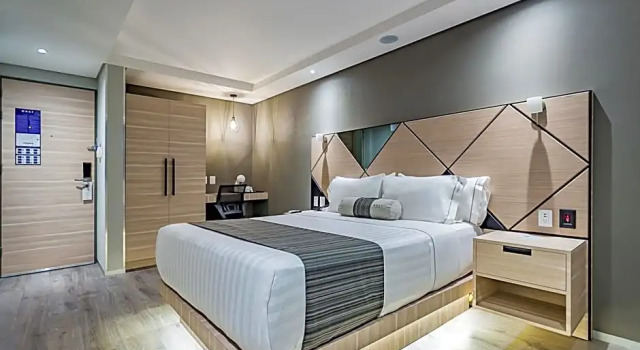 Номер Superior KALI Centro Mexico City