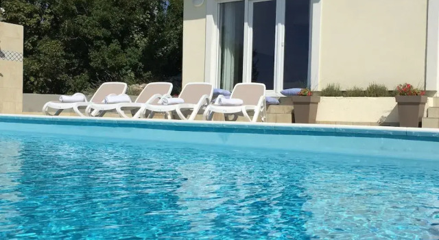 Коттедж Holiday Home-big Swimming Pool-amazing Views