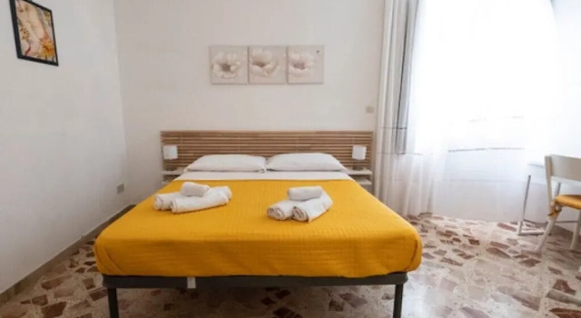 Casa Lisa a due passi dal mare con ampio giardino, Book Apartment Hotels in Sicily with Parking, Parking