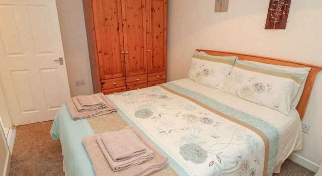 Peardrop Cottage, Забронировать Дом для отпуска Коттеджи Лаут, Коттедж