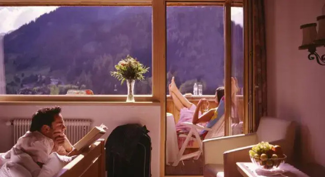 Hotel Garni Ernst Falch, Забронировать Отель Отели Санкт-Антон-ам-Арльберг с парковкой, рядом с Горнолыжный подъемник Нассеррайнлифт, Парковка
