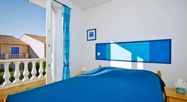 Family House in Le Clos, Vidauban, Забронировать Дом для отпуска Виллы Овернь-Рона-Альпы, Вилла