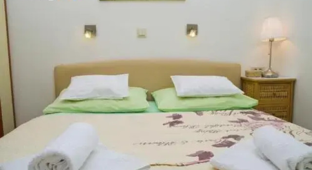 Apartment Port View-5 min from center, Prenota Appartamento Splitska 