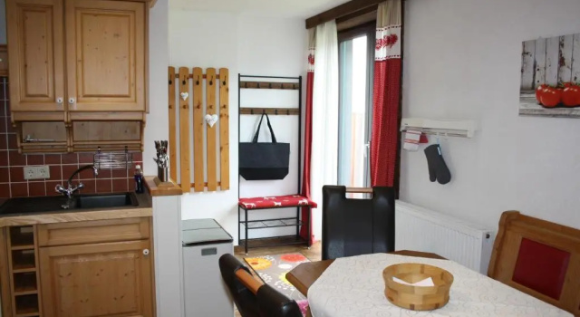 Апартаменты Ferienwohnung am Krausberghof mit Balkon und Parkplatz, 6 Fahrminuten zur Alpentherme Gastein und zur Schlossalmbahn
