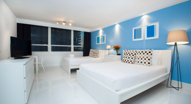 Collins Apartments by Design Suites Miami, Varaa Boutique-hotelli Hotellit Miami Beach uima-altaalla, Uima-allas