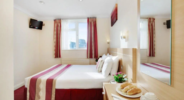 Номер Standard Queens Park Hotel