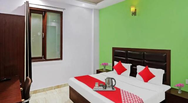 Flagship Hotel Kailash Near Iskcon Temple Noida, Забронировать Отель Нойда штат Уттар-Прадеш