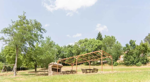Belvilla by OYO Hillside Villa With Pool, Rezervovat Vila  