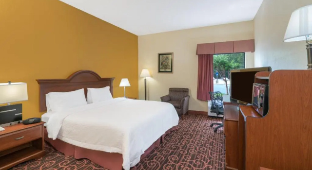 Номер Standard Hamilton Inn Birmingham-Bessemer