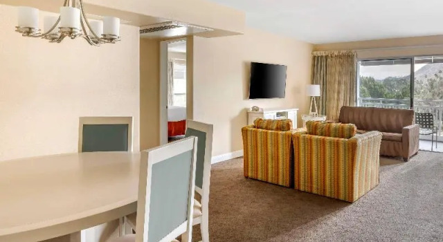 Люкс Hilton Vacation Club Palm Canyon Palm Springs
