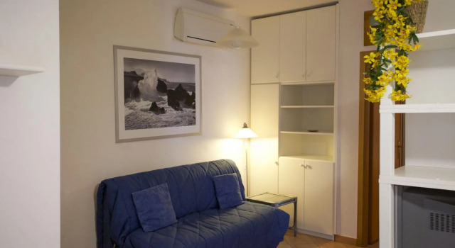 Ywo-room Bilo Sofi with terrace in the city center of Marina di Campo-BILO SOFI CON TERRAZZA, Book Hotel Marina di Campo Elba