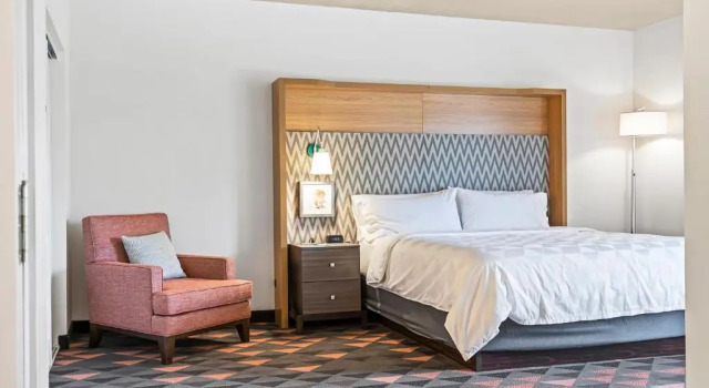 Люкс Holiday Inn - St. Petersburg West by IHG