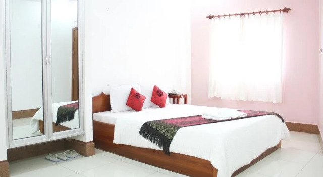Phnom Penh River View Hotel, Buchen Sie Hotel Hotels in Kandal mit Frühstück, Frühstück