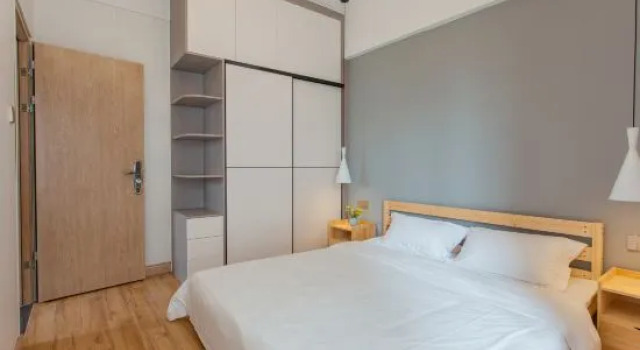 Люкс Executive Apple Cinema Apartment (Maoming Dianbai District Government Store )