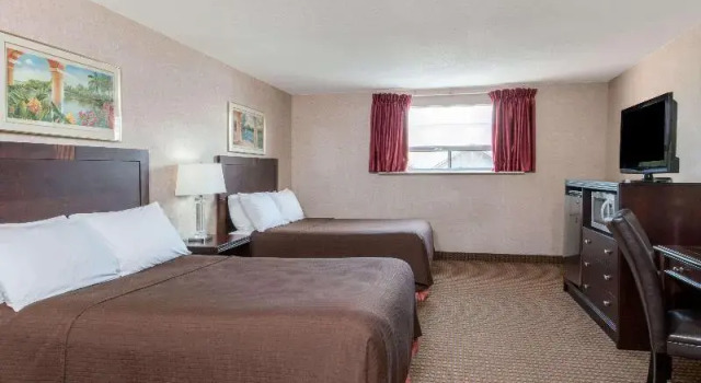 Номер Standard Howard Johnson by Wyndham Gravenhurst