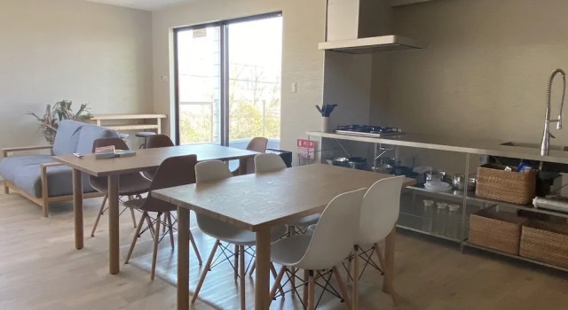 Кровать в общем номере (женский номер) Matoi Hostel & Bar