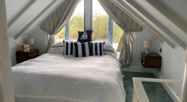 Gorgeous Bruton Chic Lakeside Boat House., Rezervați Hotel Bruton Somerset