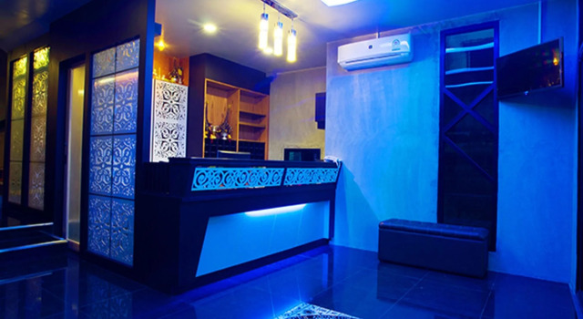Loft Living Khonkaen, Varaa Hotelli Hotellit North-Eastern Thailand pysäköinnillä, Pysäköinti