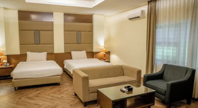 Семейный номер Standard с балконом Hotel Alia Cikini