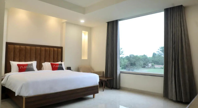 Playotel Premier Guna, Book Hotel Guna 