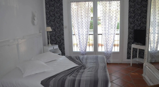 Le Grand Canal, Забронировать Отель Мартиг Étang de Berre, рядом с Martigues Garden Beach