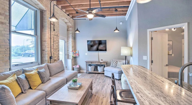 Апартаменты Modern Grand Haven Condo - Steps to Downtown!