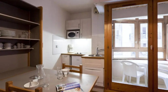 Appartement Brides-les-Bains, 1 pièce, 4 personnes - FR-1-512-80, Prenota Appartamento Hotel a Alvernia con parcheggio, Parcheggio