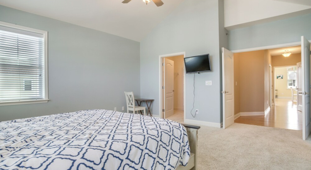 2 Mi to Rehoboth Beach: Updated Condo w/ Pools, Забронировать Отель Отели Рехобот-Бич 3 звезды, рядом с Rehoboth Railroad Station, 3*