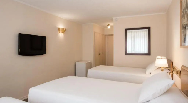 Трёхместный номер Alfa Suites - Montevideo