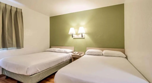 Четырёхместный номер Deluxe Motel 6 Ogden, UT- Downtown