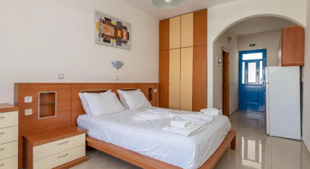 Livadia Beach Studio B, Забронировать Дом для отпуска Виллы Ливадия, Вилла