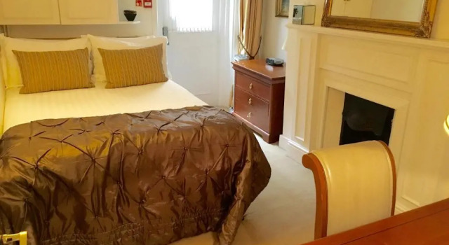 Апартаменты Pier View Self Catering Apartments