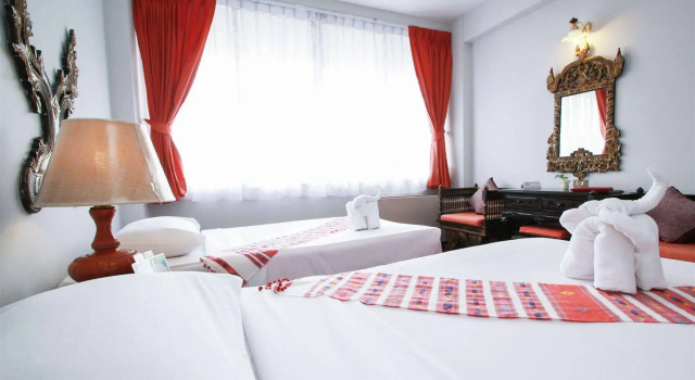 The International Hotel Chiang Mai - YMCA, Забронировать Отель Chang Phueak Чиангмай