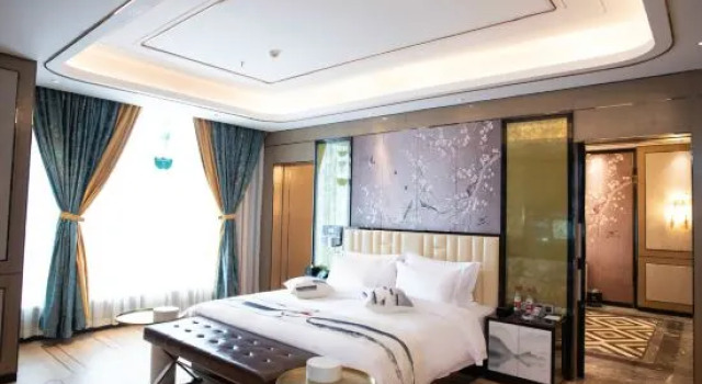 Люкс Deluxe Golden Horse Horizon Hotel