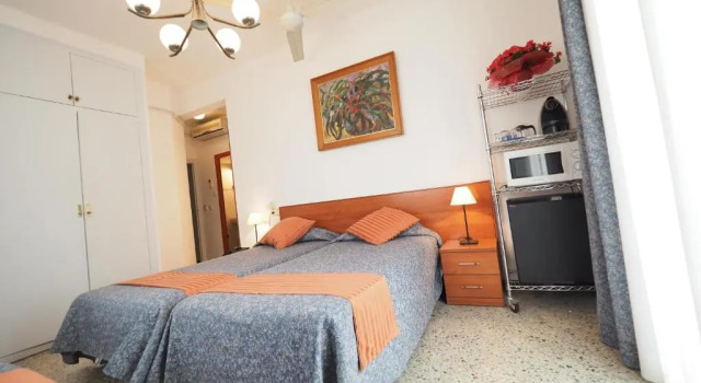 Трёхместный номер Standard Hotel Montserrat
