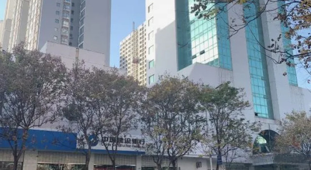 Homeinn · neo (Baoji Hongqi Road Victory Bridge North), Забронировать Отель Отели Шэньси с парковкой, Парковка