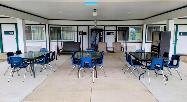 Skyview Motel - Prairie du Sac, Забронировать Мотель Лоди Висконсин