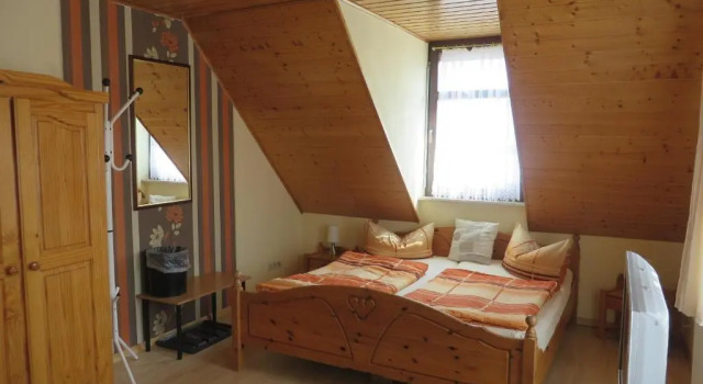 Pension Zur Quelle, จอง โรงแรม Bad Frankenhausen Kyffhauser District